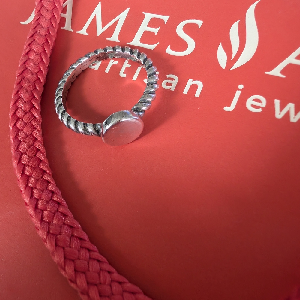 Silver Twisted Band Ring